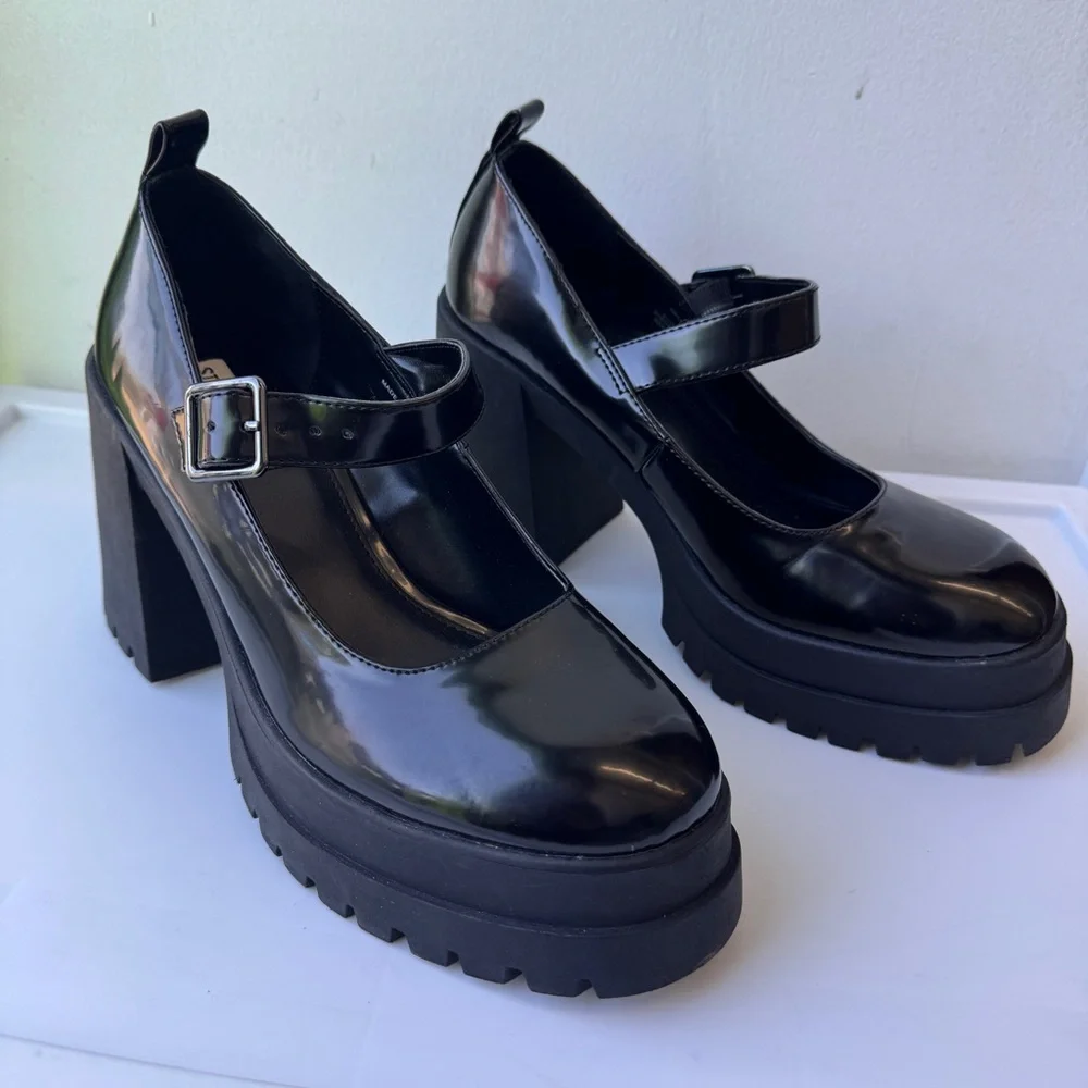 y2k Mary Jane platform black faux leather 9.5M shoes Steve Madden goth grunge